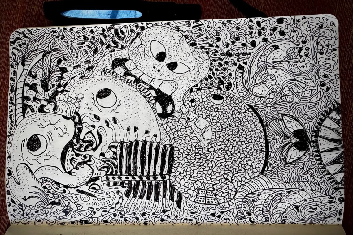Schwarz-weiße Horror-Vacui-Zeichnung im Doodle-Stil mit Totenköpfen, Fantasiefiguren und organischen Mustern ohne leere Flächen.